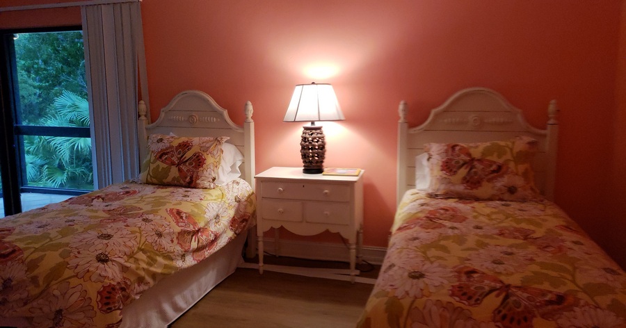 Guest Twin Bedroom